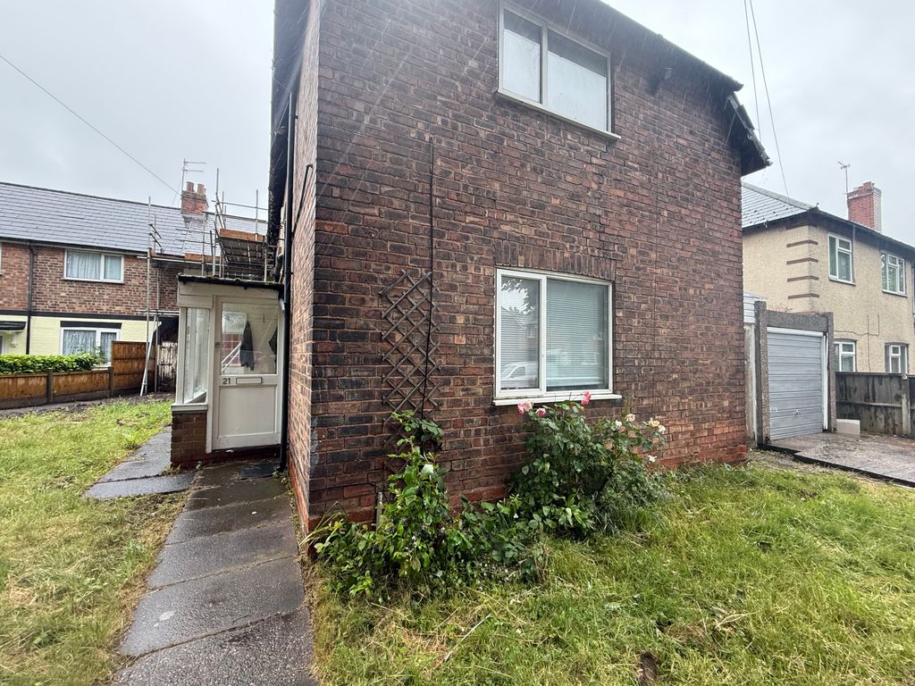 Property photo 1 of 12