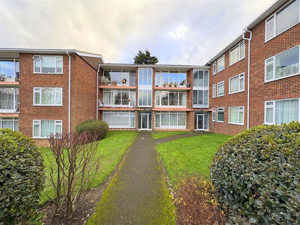 Property photo 1 of 10 Outside 2.Jpg