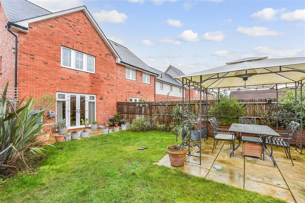 Property photo 2 of 11 Rear Garden