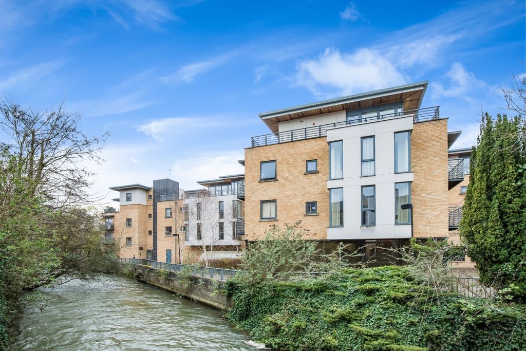 Property photo 1 of 6 87558