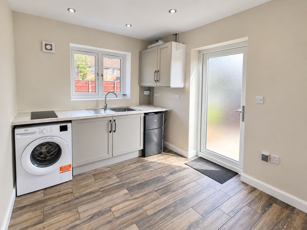 Property photo 1 of 4 5603850