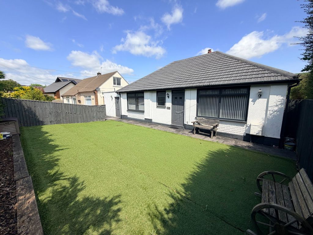Property photo 2 of 35