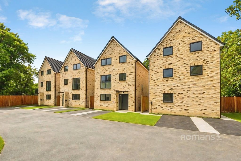 Property photo 1 of 21 Pbox-Img.Jpeg