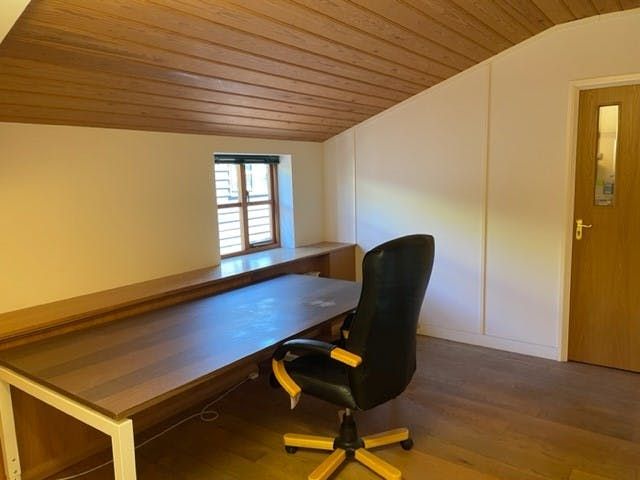 Property photo 3 of 4 Monkhursthouseheathfieldsuite14c.Jpg