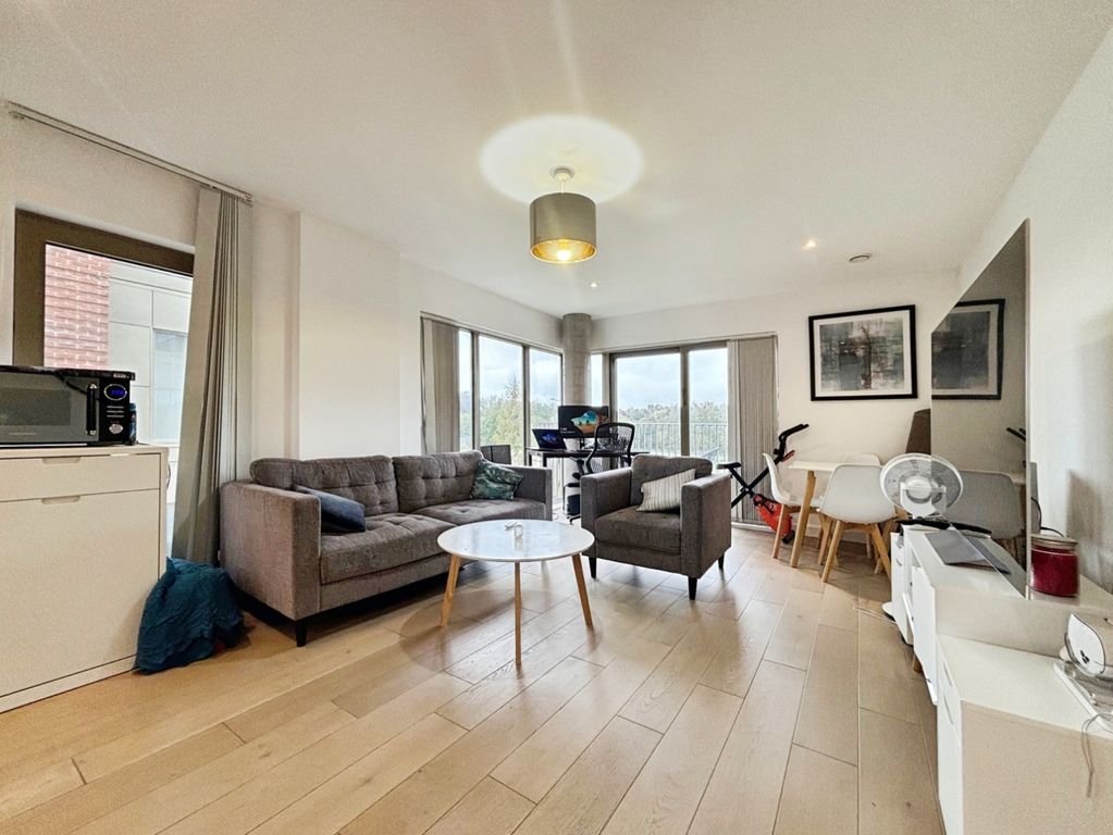 Property photo 3 of 14