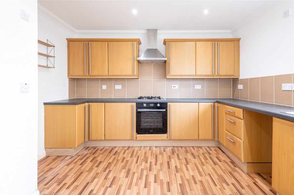 Property photo 2 of 31 Picture 2