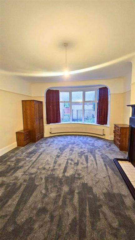 Property photo 2 of 7 1F334Ccb-035A-4d09-A5E1-8776d3119336.Jpg