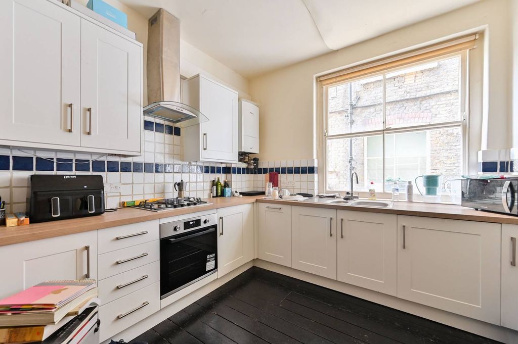 Property photo 3 of 8