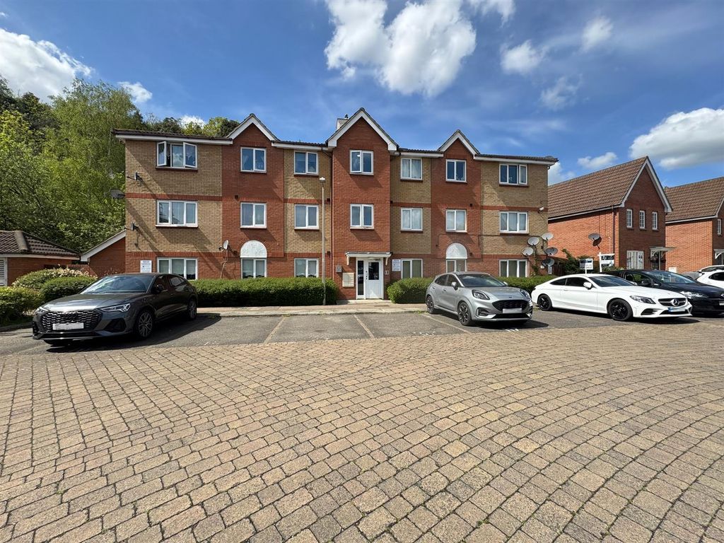 Property photo 1 of 31