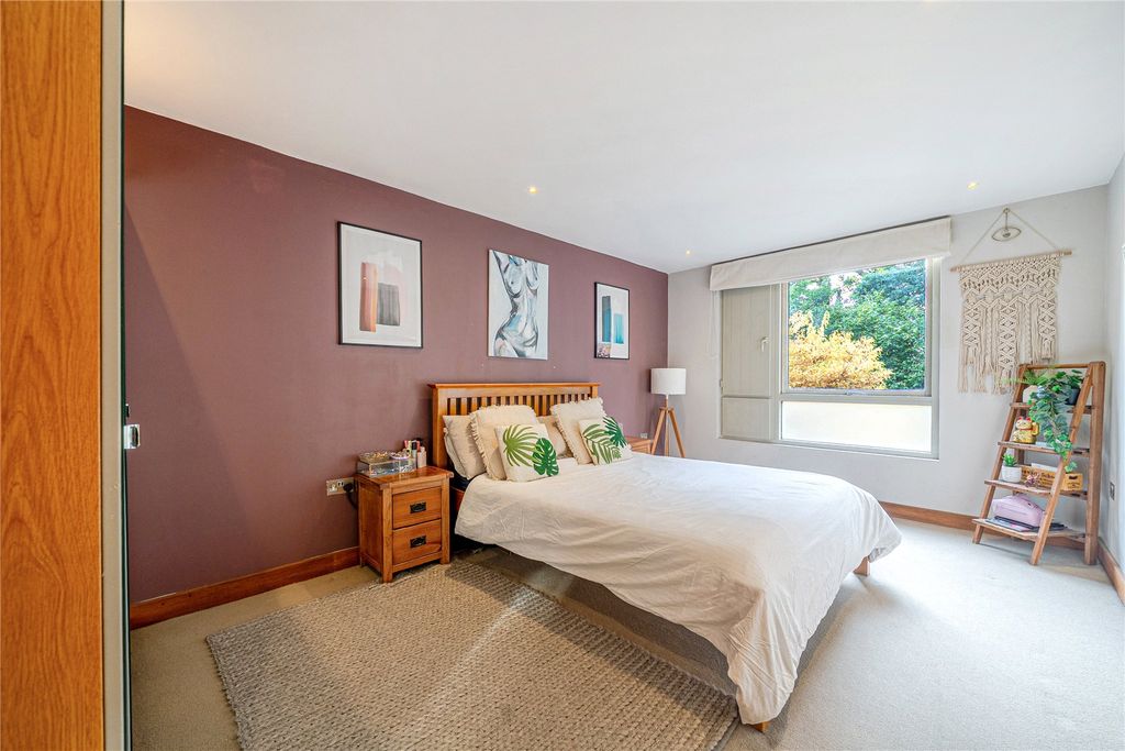 Property photo 2 of 12 Picture No. 42