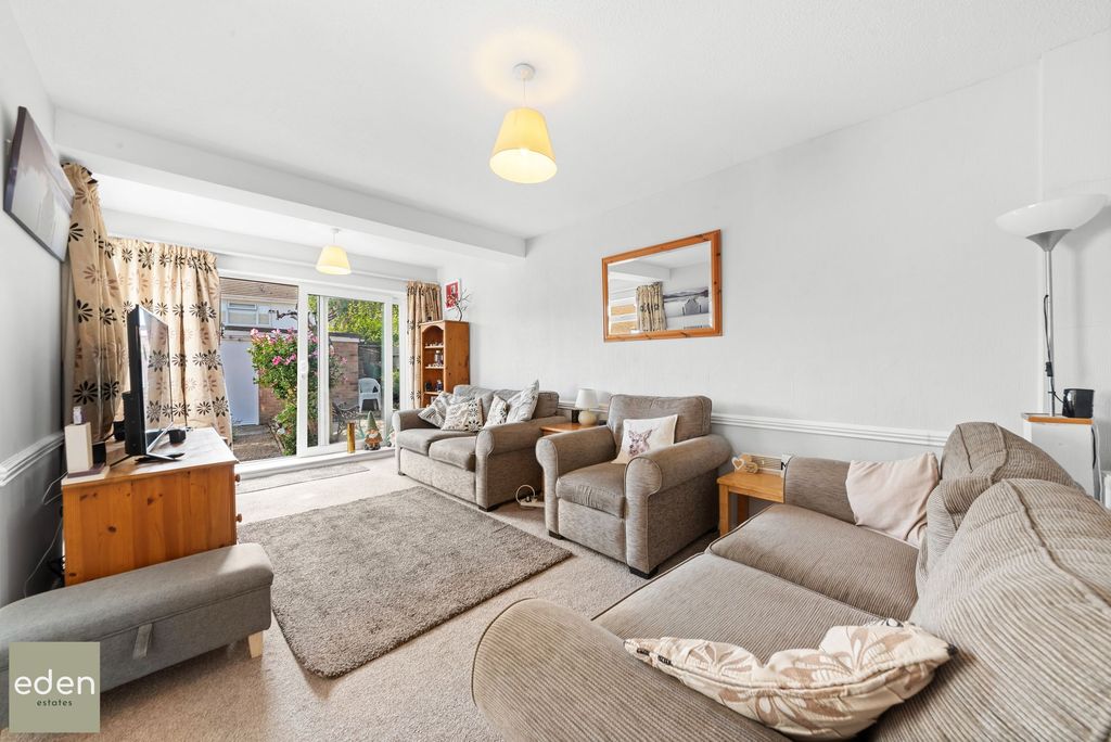 Property photo 3 of 24