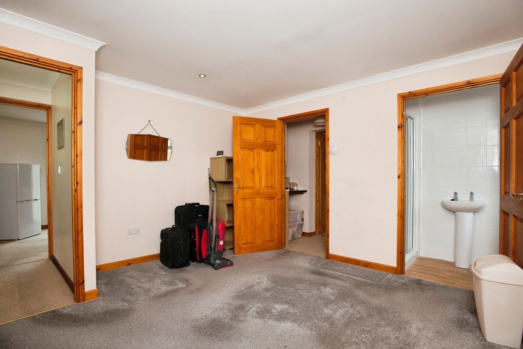 Additional image 6 of 5 bed bungalow for saleAbbots Close, Bodmin, Cornwall PL31