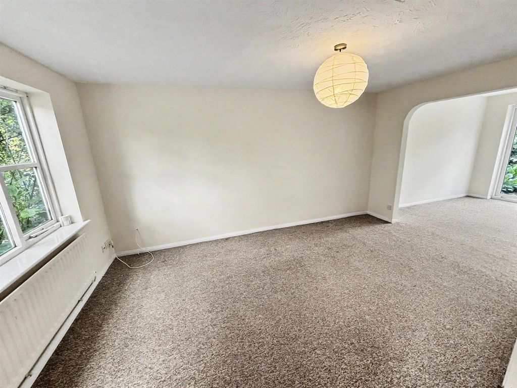 Property photo 2 of 14 Living Room