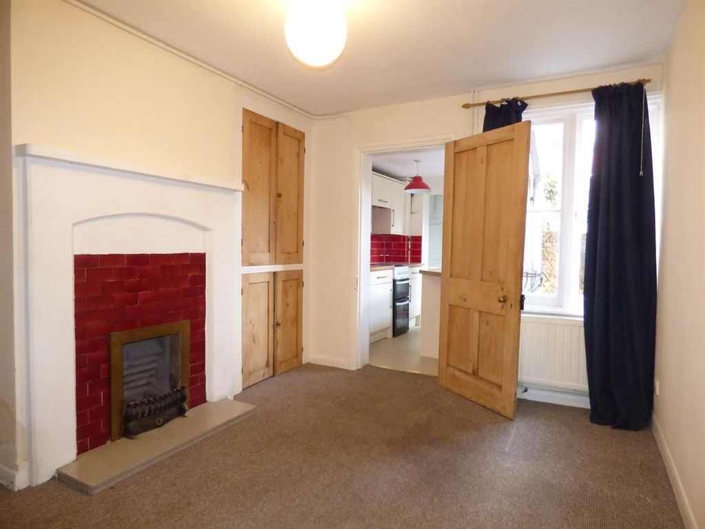 Property photo 3 of 10 Photo 3