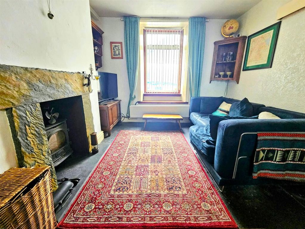 Property photo 2 of 18 Lounge/Dining Room