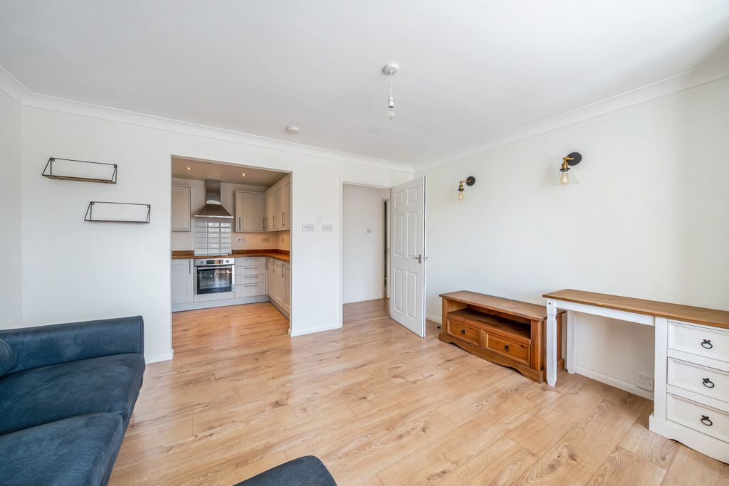 Property photo 3 of 16 1451364-5-69Ef4Ec...