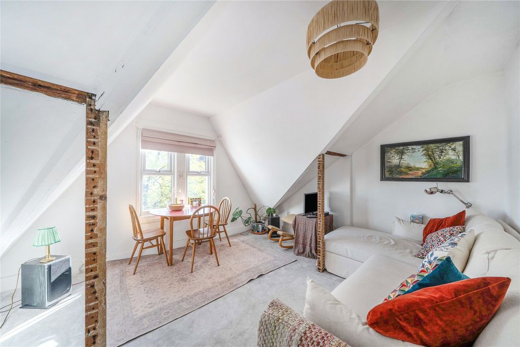 Property photo 3 of 10 Picture No. 07