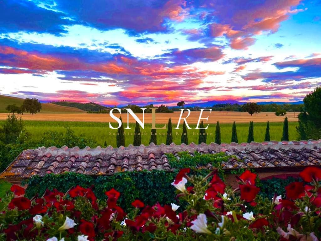 Property photo 1 of 40