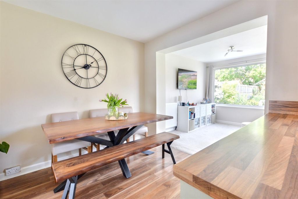 Property photo 3 of 27 Kitchen Diner