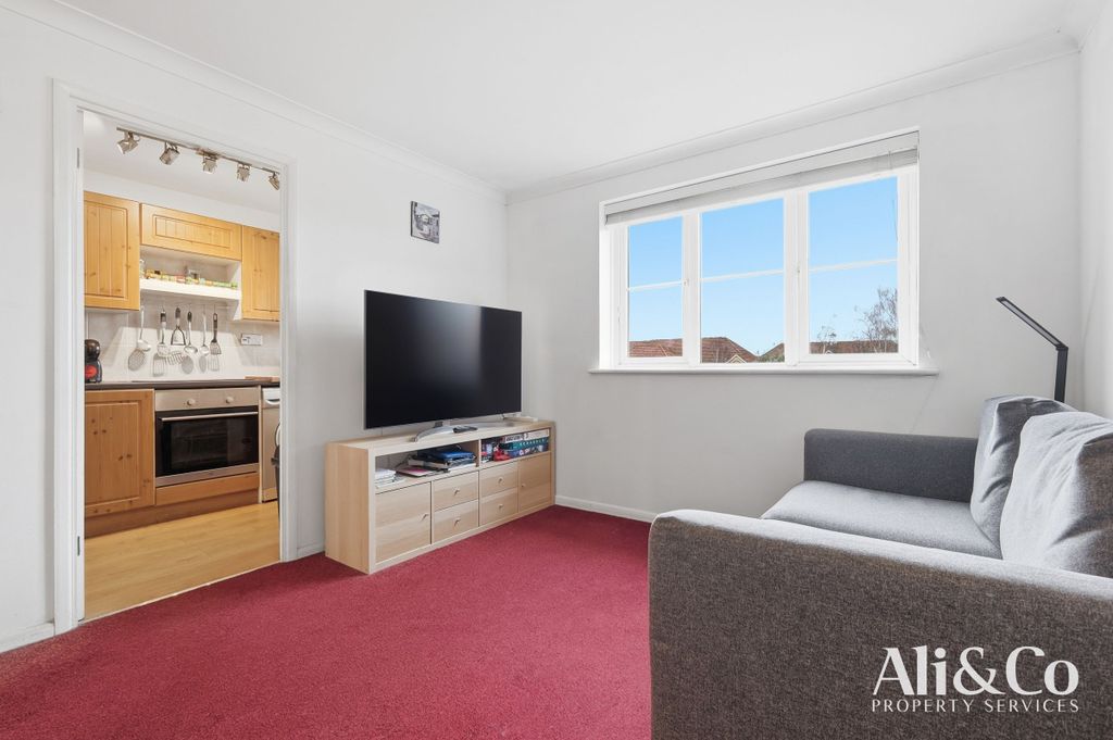 Property photo 3 of 16