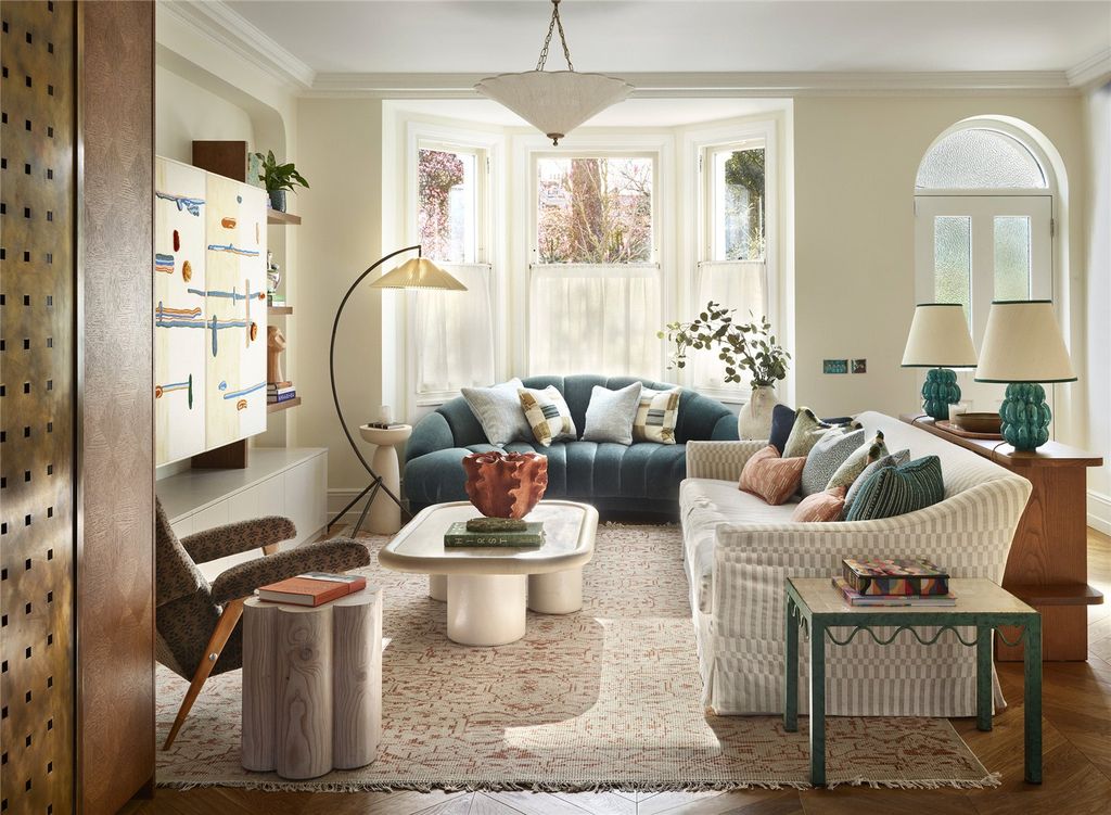 Property photo 1 of 13 Drawing Room