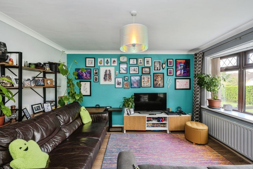 Property photo 3 of 16 Pbox-Img.Jpg