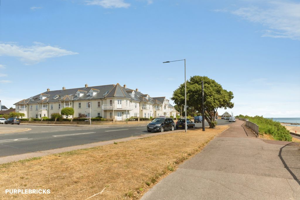 Property photo 1 of 18 Sea View