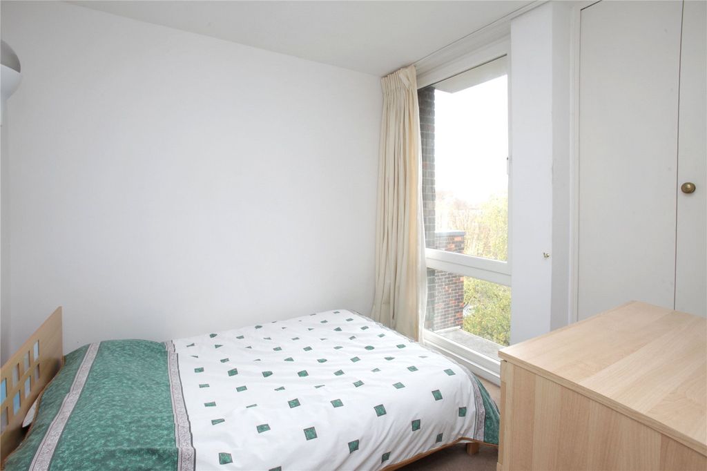 Property photo 3 of 7 Picture No. 01