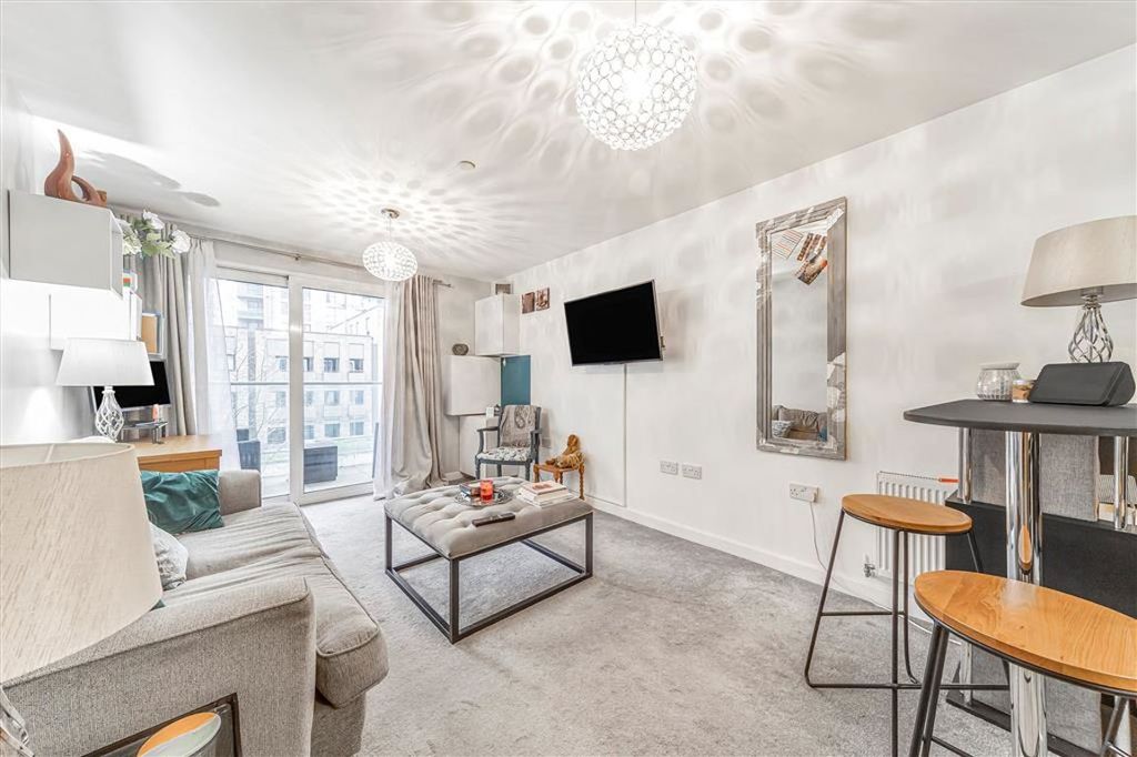 Property photo 3 of 6