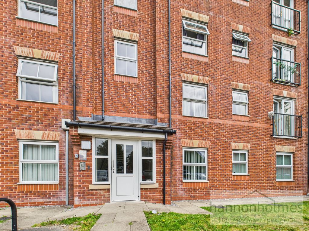Property photo 1 of 14 Cam05283G0-Pr0095-Still001