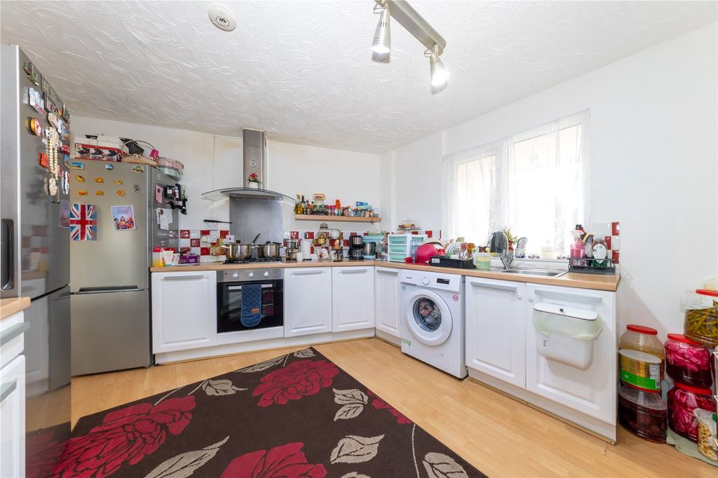 Property photo 2 of 13 Kitchen