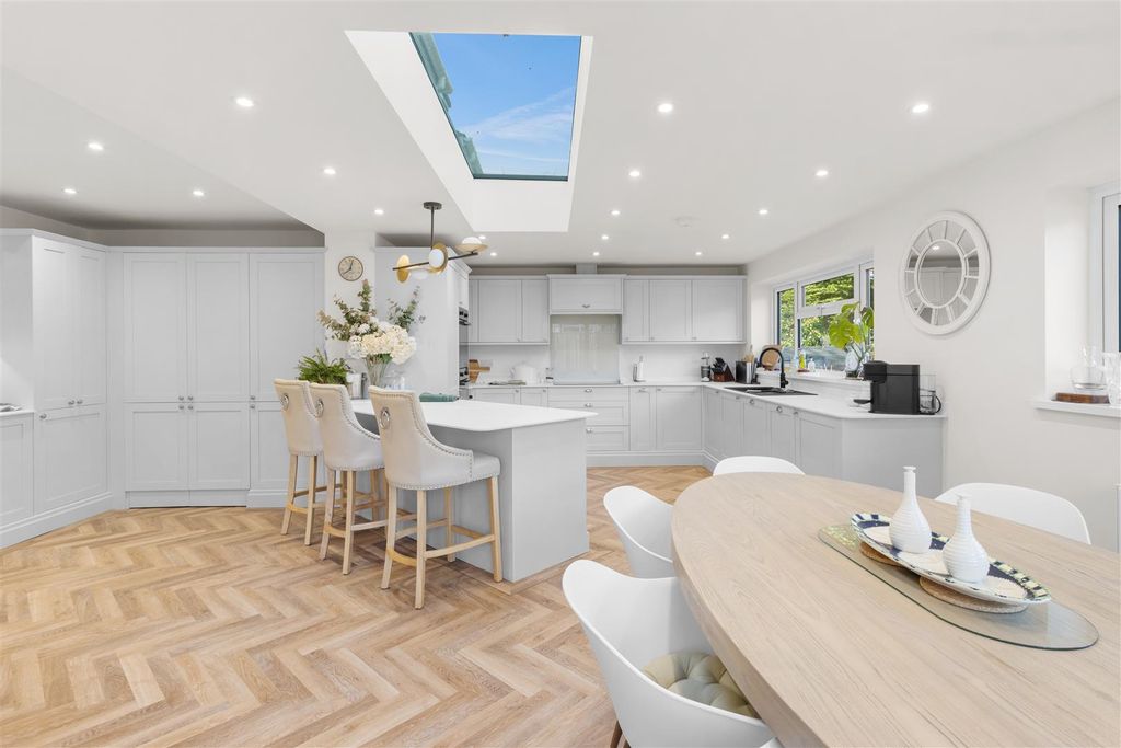 Additional image 3 of 4 bed detached house for saleEastbourne Road, Willingdon, Eastbourne BN20