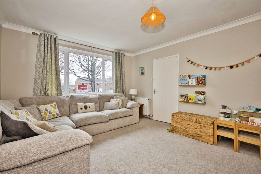 Property photo 2 of 13