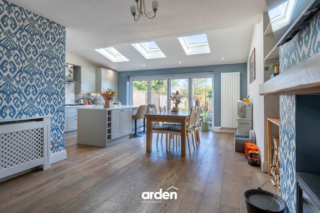 Property photo 2 of 15