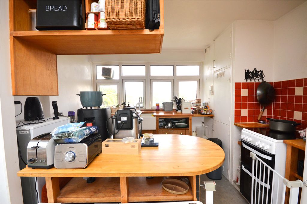 Property photo 2 of 11 Picture No. 03