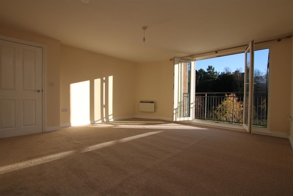 Property photo 3 of 13 Living Room 2.Jpg