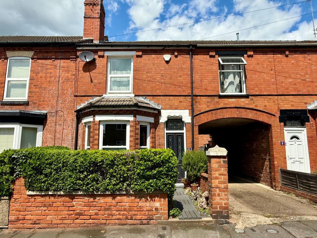 Property photo 1 of 12