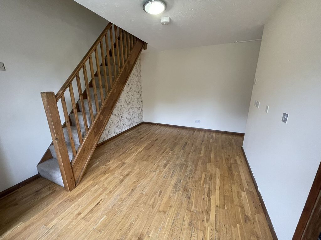 Property photo 2 of 8 Photo 2