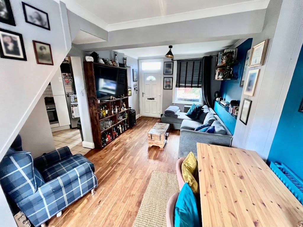 Property photo 2 of 16