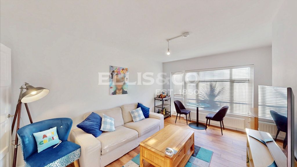 Property photo 2 of 16 Picture No. 19