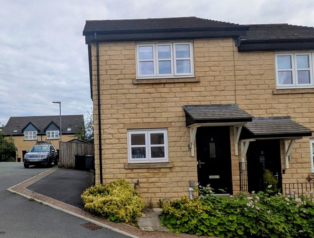Property photo 1 of 14 House &amp; 2 Car Drive