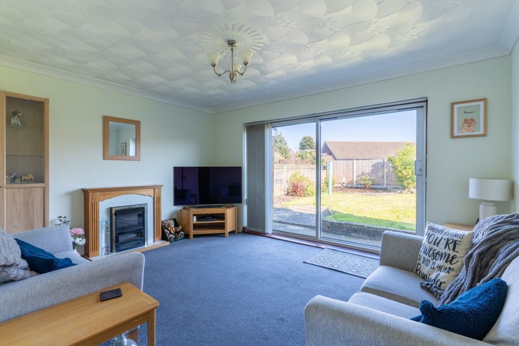 Property photo 2 of 19 4990634