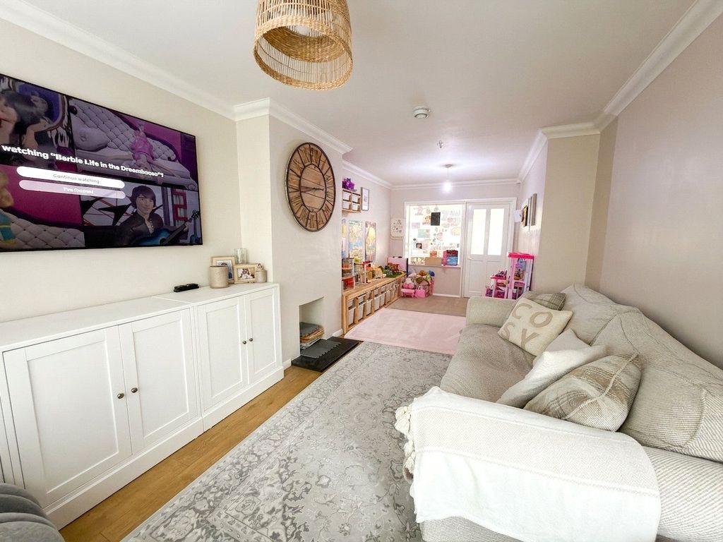 Property photo 3 of 15 Picture No. 12