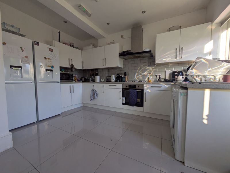 Property photo 3 of 14 Photo 9