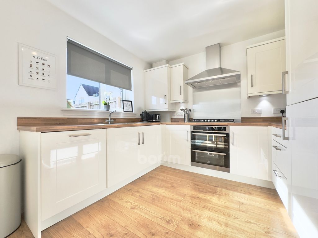 Property photo 3 of 30 Img_5441