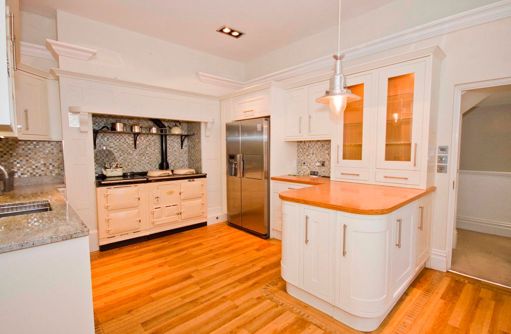 Additional image 18 of 5 bed detached house for salePaines Lane, Pinner Village HA5