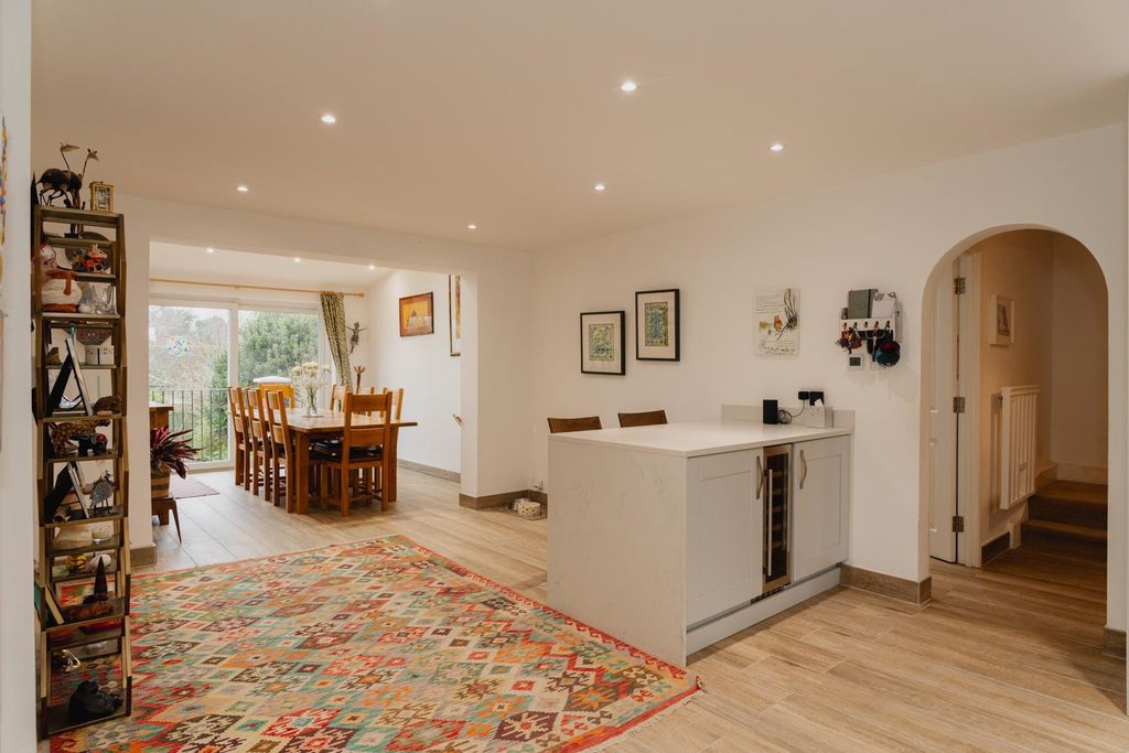 Property photo 2 of 26 Rightmove 15.Jpg
