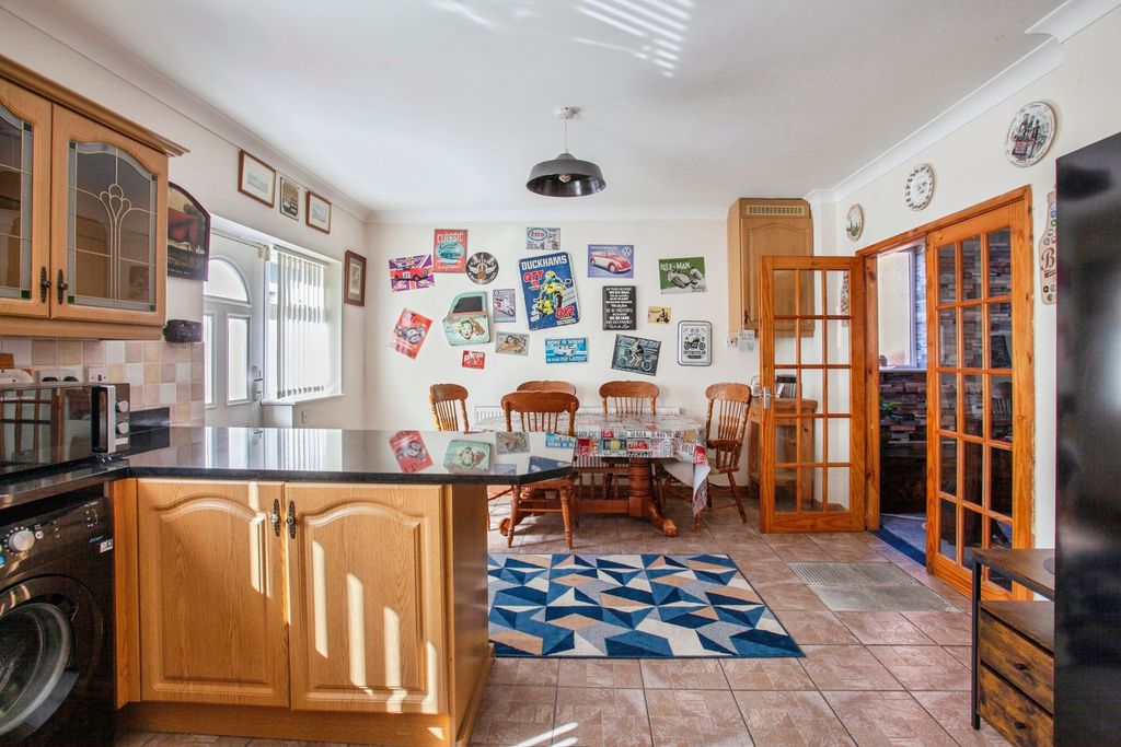 Property photo 3 of 20 Img_8854
