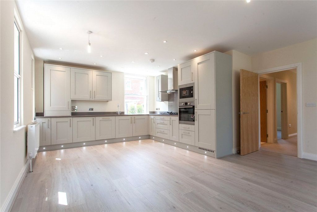 Property photo 3 of 7 Picture No. 07