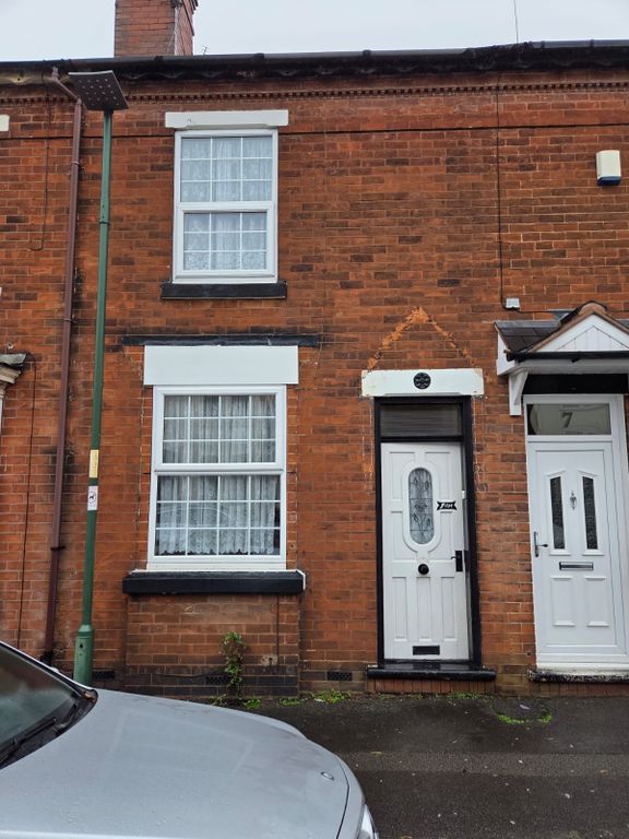 Property photo 2 of 28